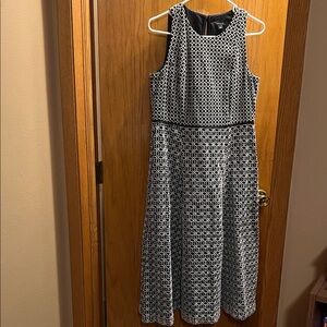 Ann Taylor Black and White Geometric Midi Dress